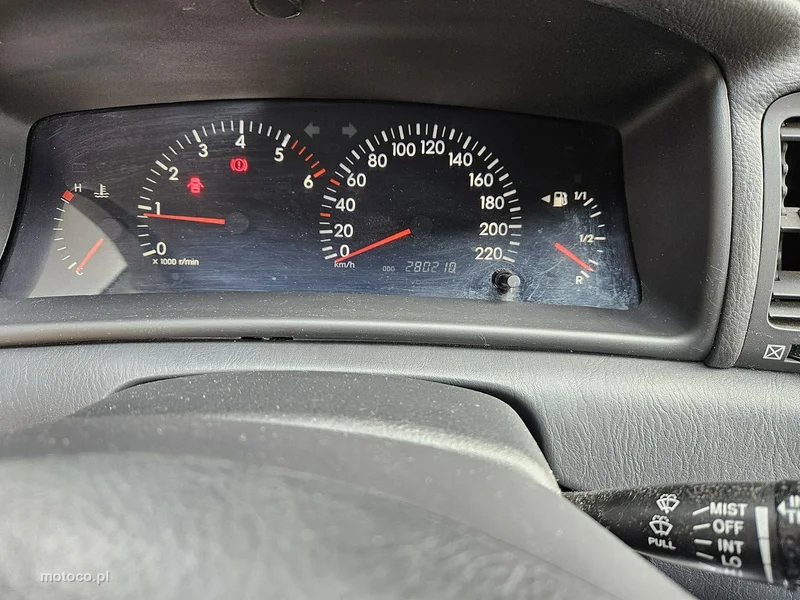 Toyota Corolla E120 10