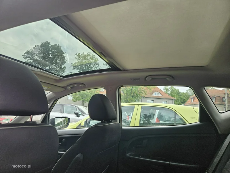 Kia Venga 12