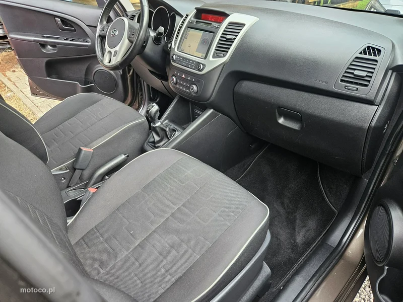 Kia Venga 16