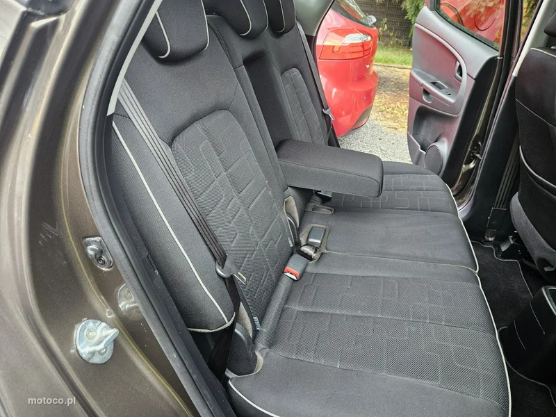 Kia Venga 17