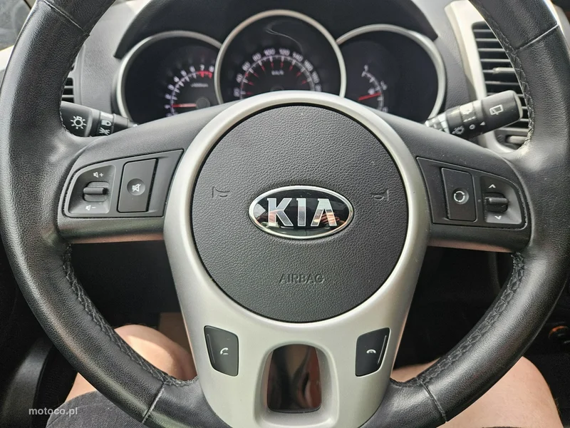 Kia Venga 19