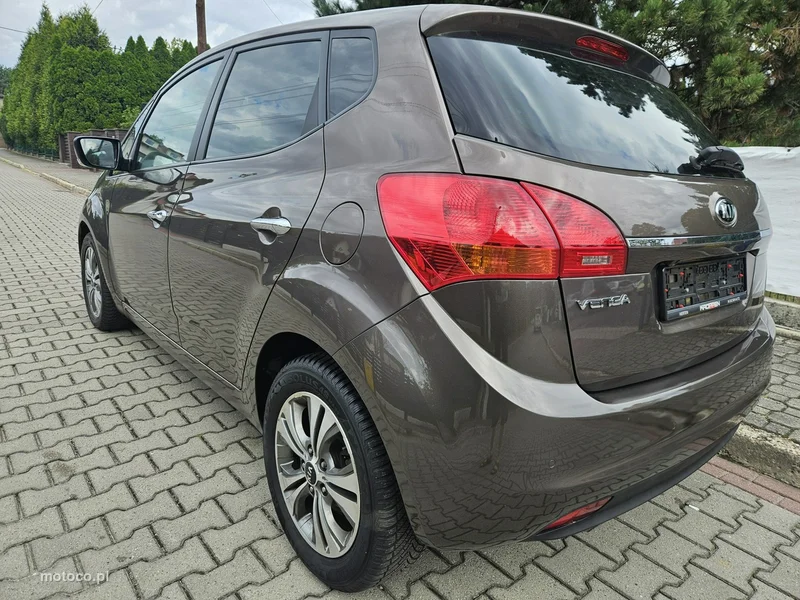 Kia Venga 5