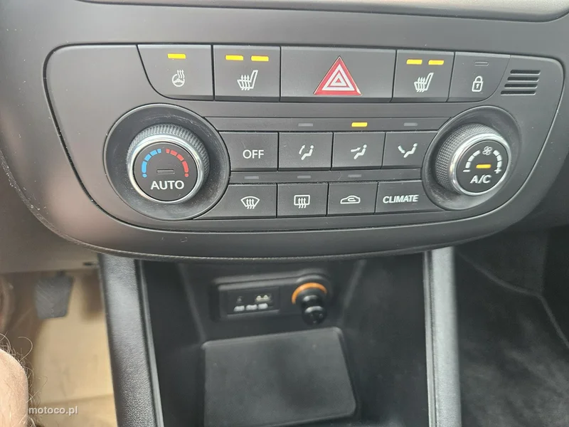 Kia Venga 6