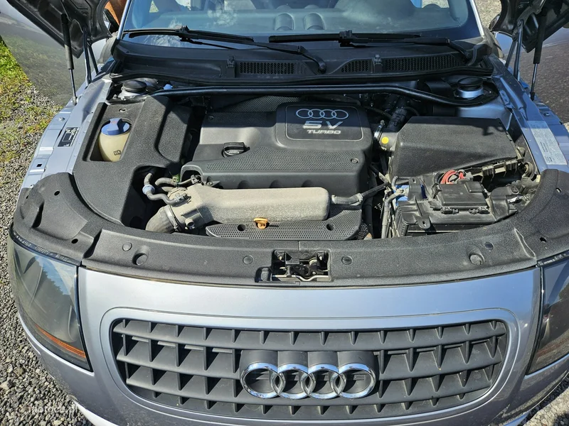Audi TT 8N 14