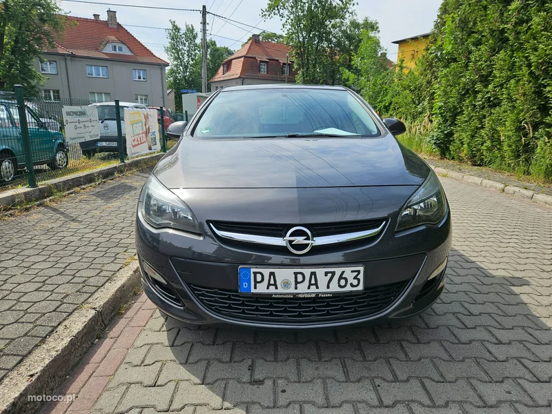 Opel Astra J 2
