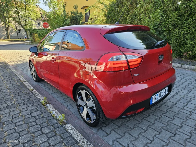 Kia Rio 6