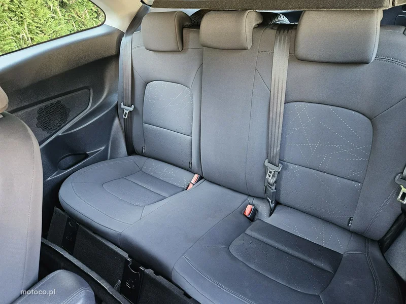 Kia Rio 9