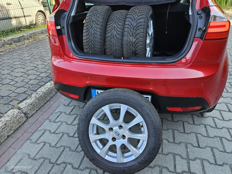 Kia Rio 10