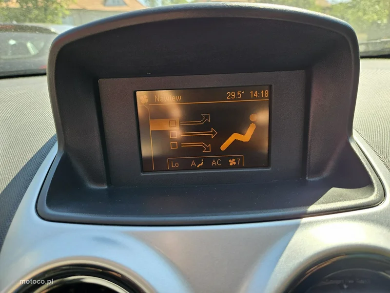 Opel Corsa D 12