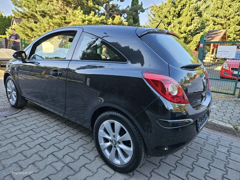Opel Corsa D 6