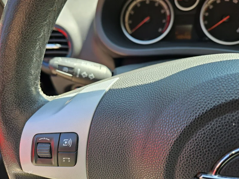 Opel Corsa D 8