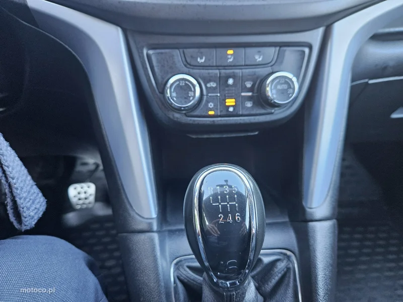Opel Zafira C Tourer 18