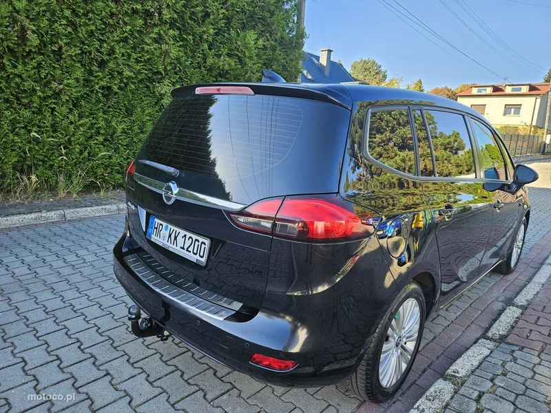 Opel Zafira C Tourer 4
