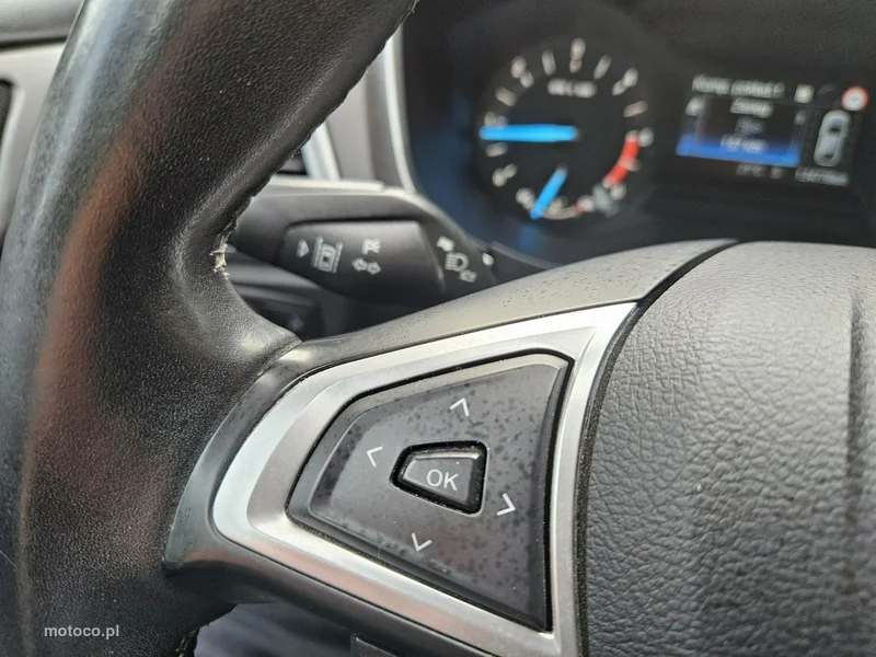 Ford Mondeo V 12