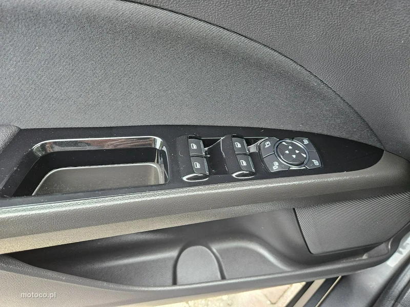 Ford Mondeo V 13