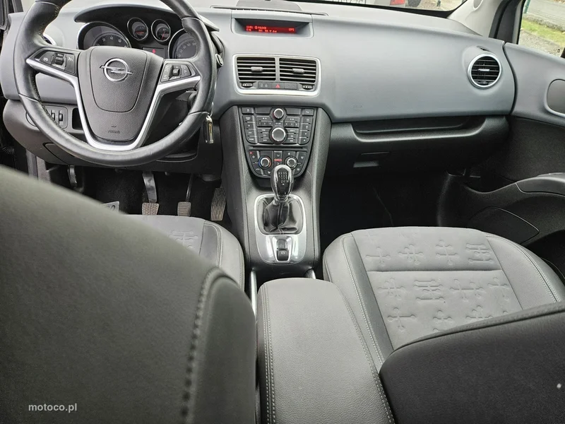 Opel Meriva B 13