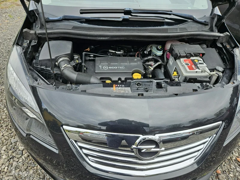 Opel Meriva B 17