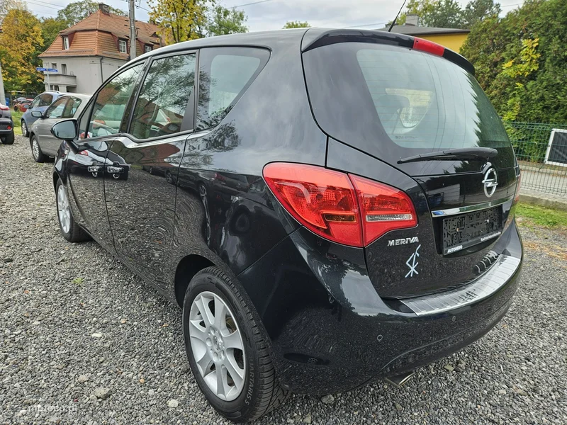 Opel Meriva B 6