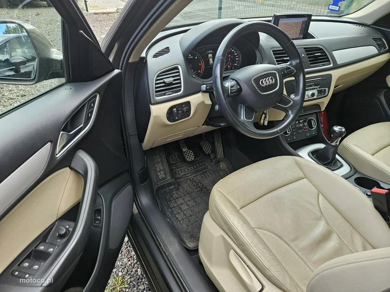 Audi Q3 8U 14