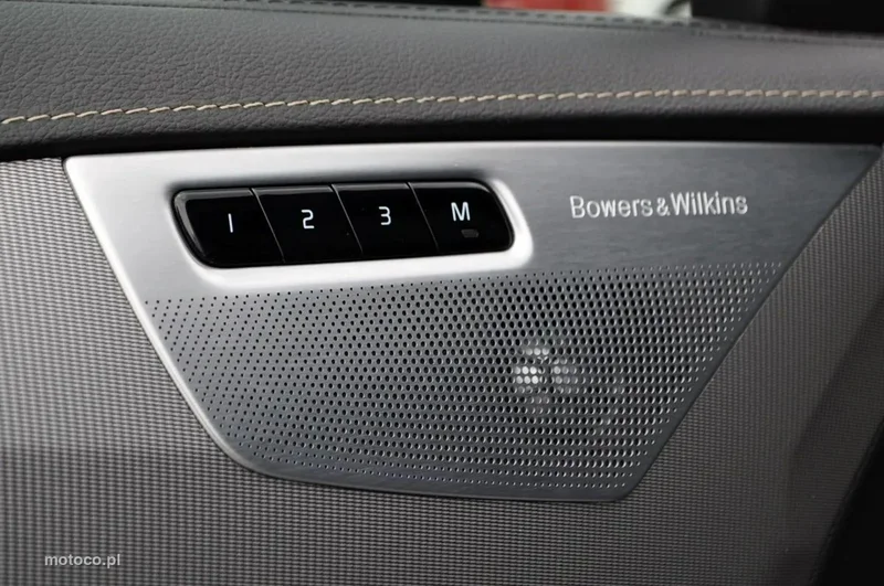Volvo XC 90 15