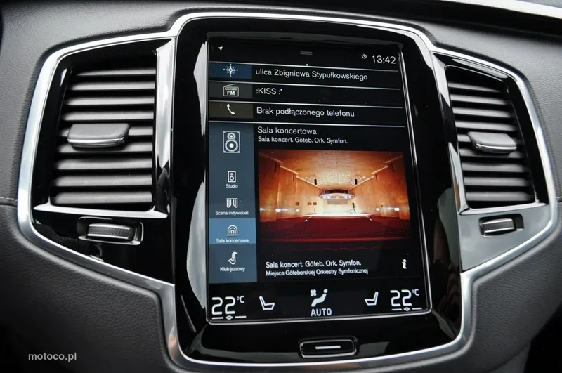 Volvo XC 90 24