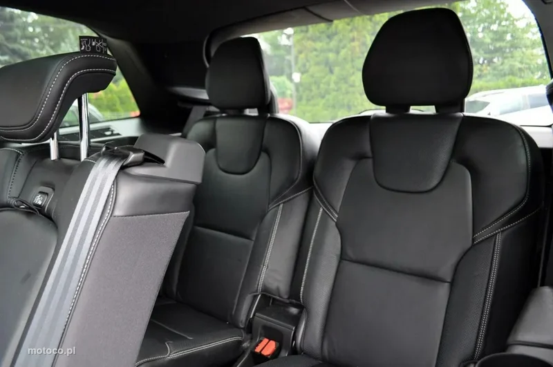 Volvo XC 90 35