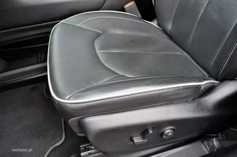 Chrysler Pacifica 17