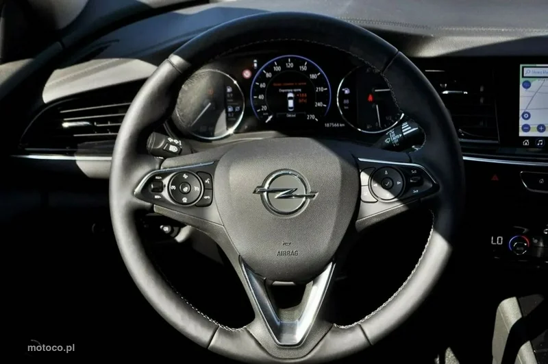 Opel Insignia B 14