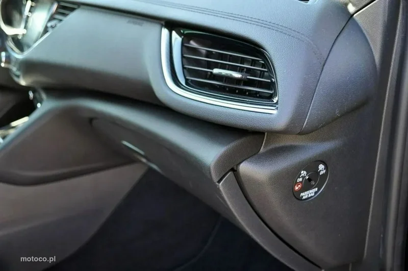 Opel Insignia B 32