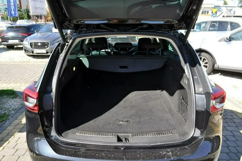 Opel Insignia B 33