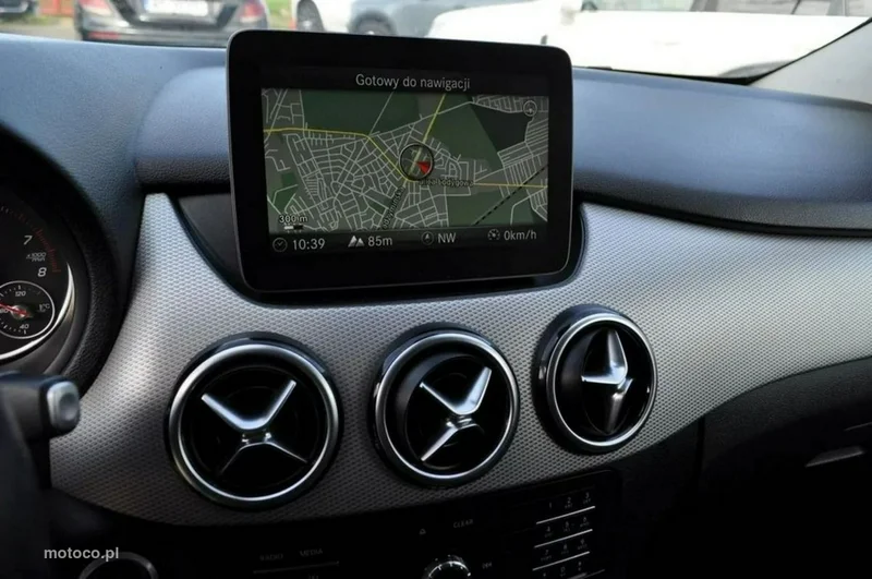 Mercedes-Benz Klasa B W246 B 200 14