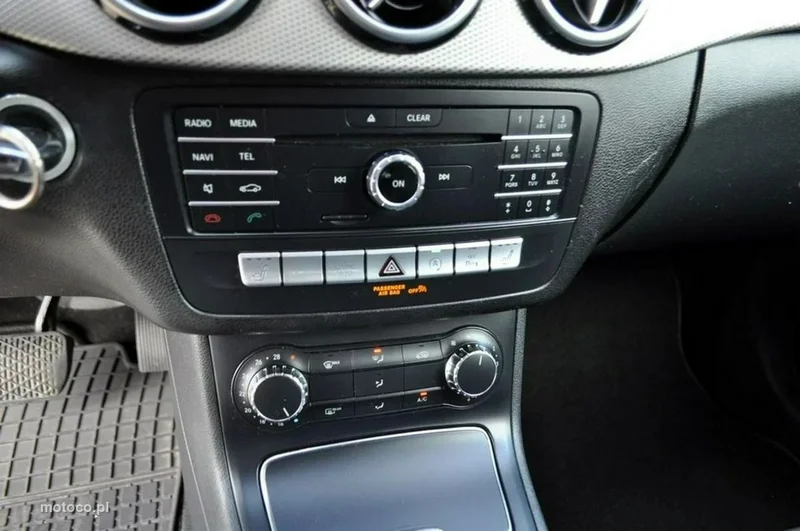 Mercedes-Benz Klasa B W246 B 200 15