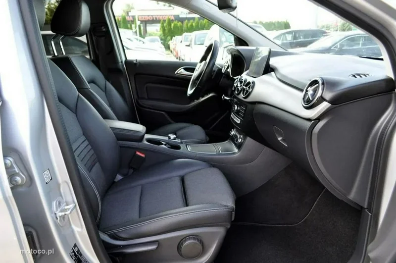 Mercedes-Benz Klasa B W246 B 200 19