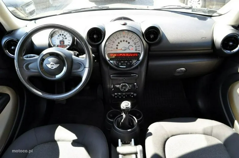 MINI Countryman 16