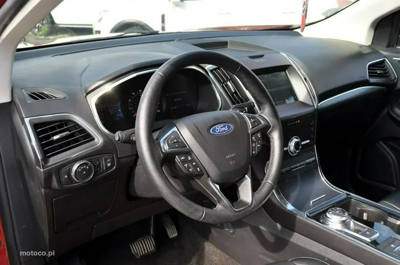 Ford Edge 10