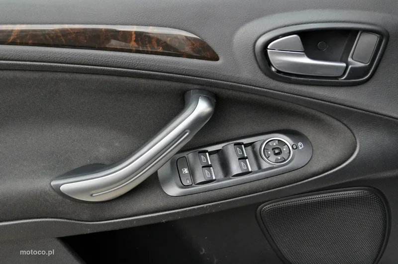 Ford Galaxy II 17