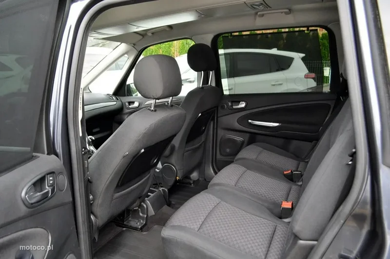 Ford Galaxy II 19