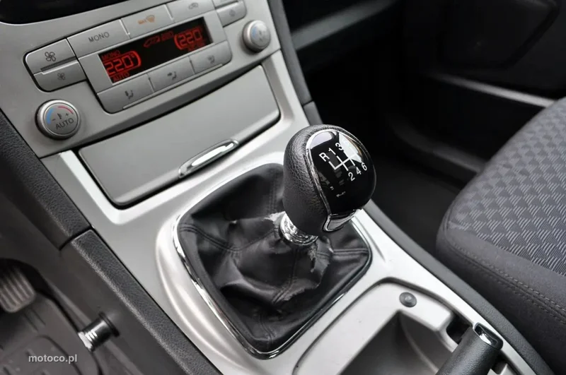 Ford Galaxy II 22