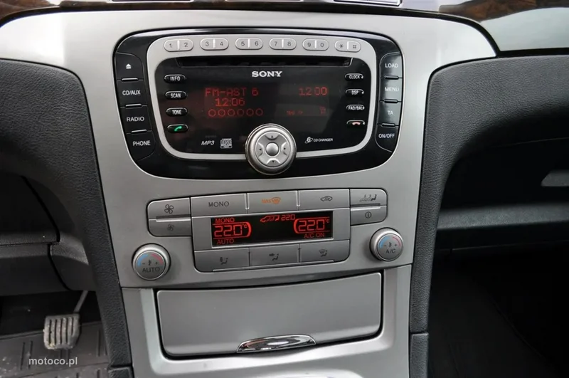 Ford Galaxy II 23