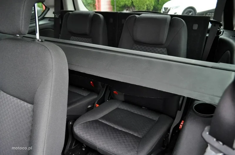 Ford Galaxy II 30