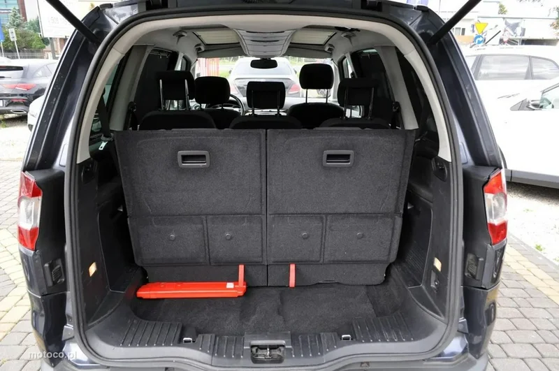 Ford Galaxy II 35