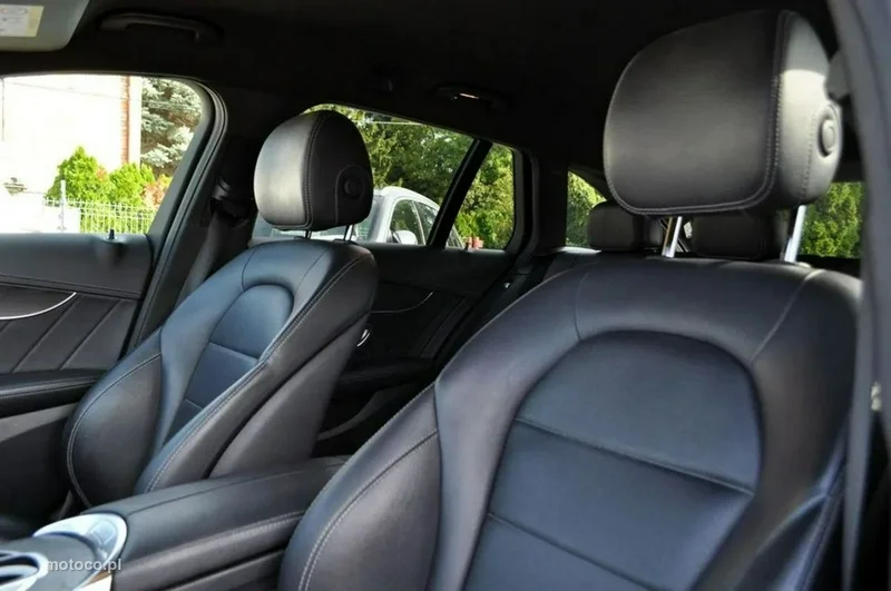 Mercedes-Benz Klasa C W205 C 300 18
