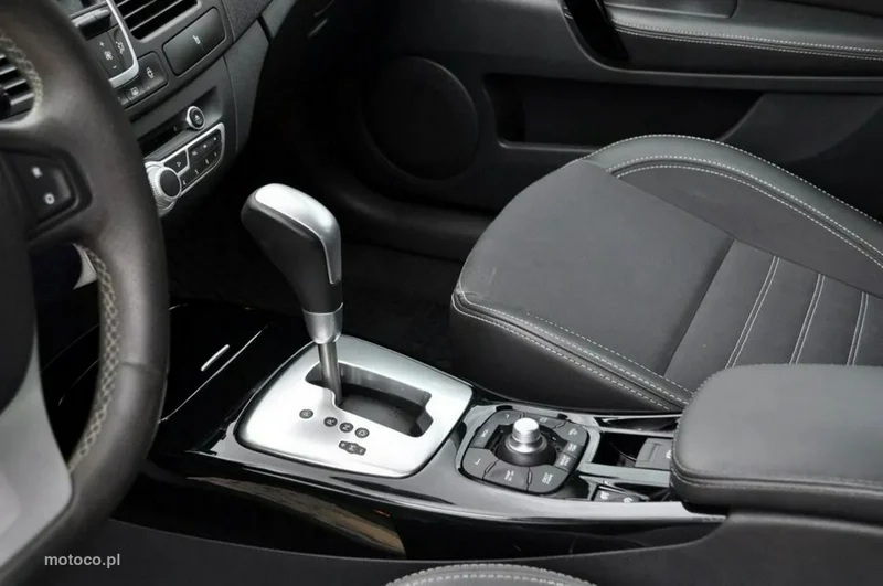 Renault Laguna III 16