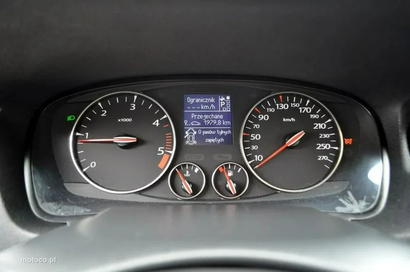 Renault Laguna III 17