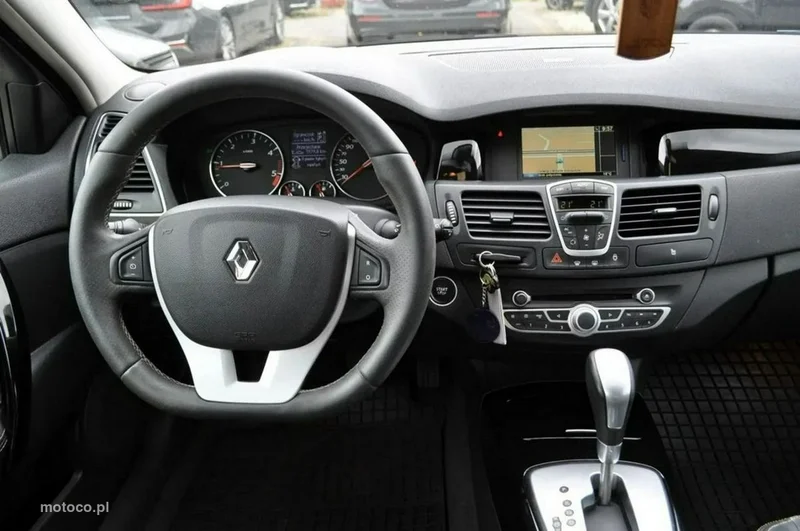 Renault Laguna III 23