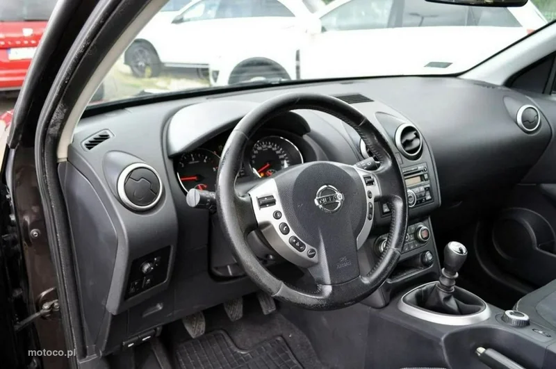 Nissan Qashqai 11