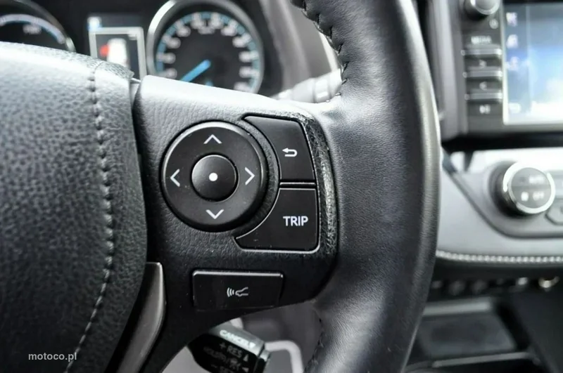 Toyota RAV 4 XA40 21