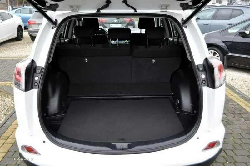 Toyota RAV 4 XA40 31