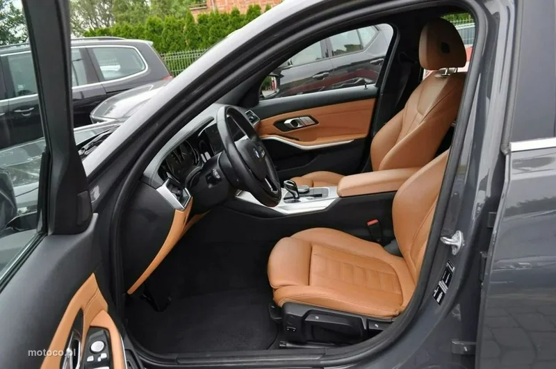 BMW Seria 3 G20 330 11