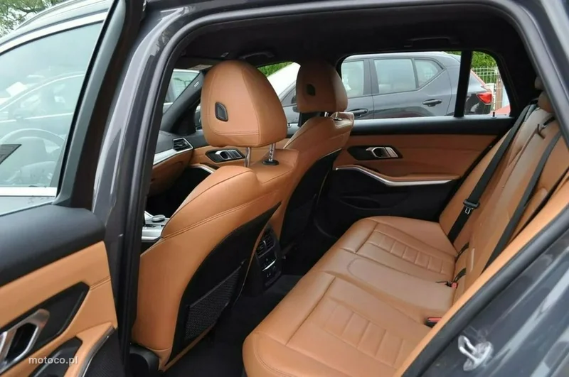 BMW Seria 3 G20 330 25